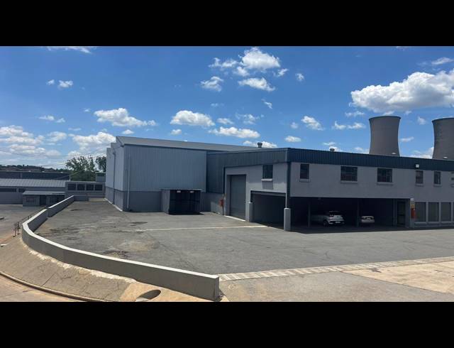 3,568M² WAREHOUSE TO LET IN PRETORIA INDUSTRIAL